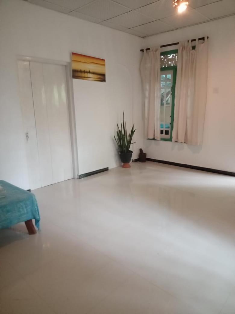 Appartement Hiriketiya Mahi Surf à Dikwella Extérieur photo