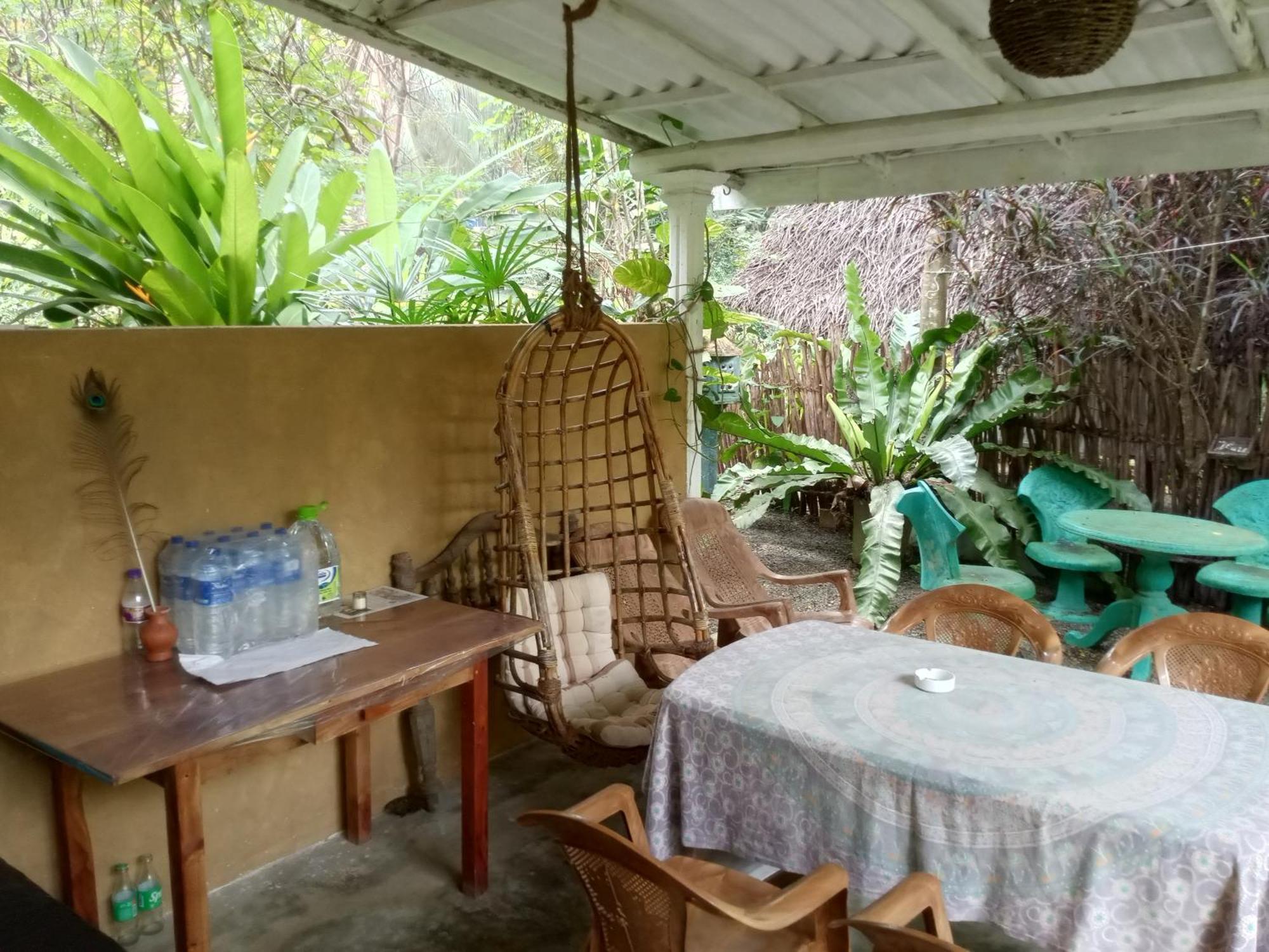 Appartement Hiriketiya Mahi Surf à Dikwella Extérieur photo